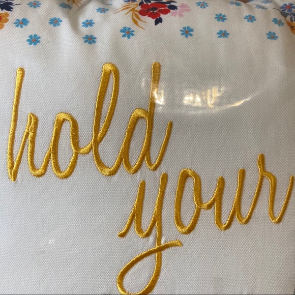 NWT The Pioneer Woman Throw Pillow 18 x 18 - Picture 3 of 11